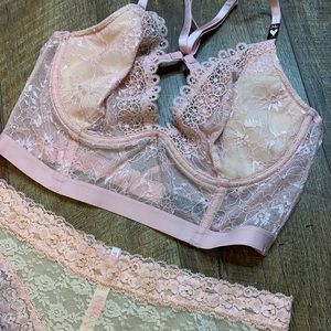 NWOT Very Sexy Unlined Plunge bustier racerback bra & coordinating panty set